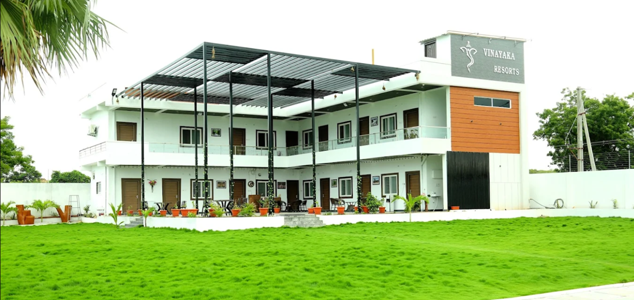 Lake resort